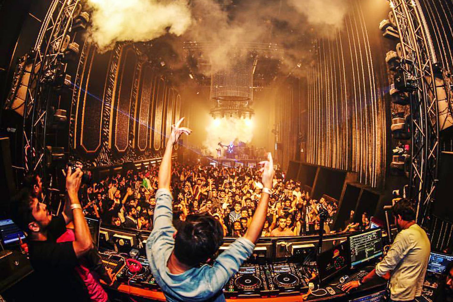 Top 10 Must-Visit Clubs In India.