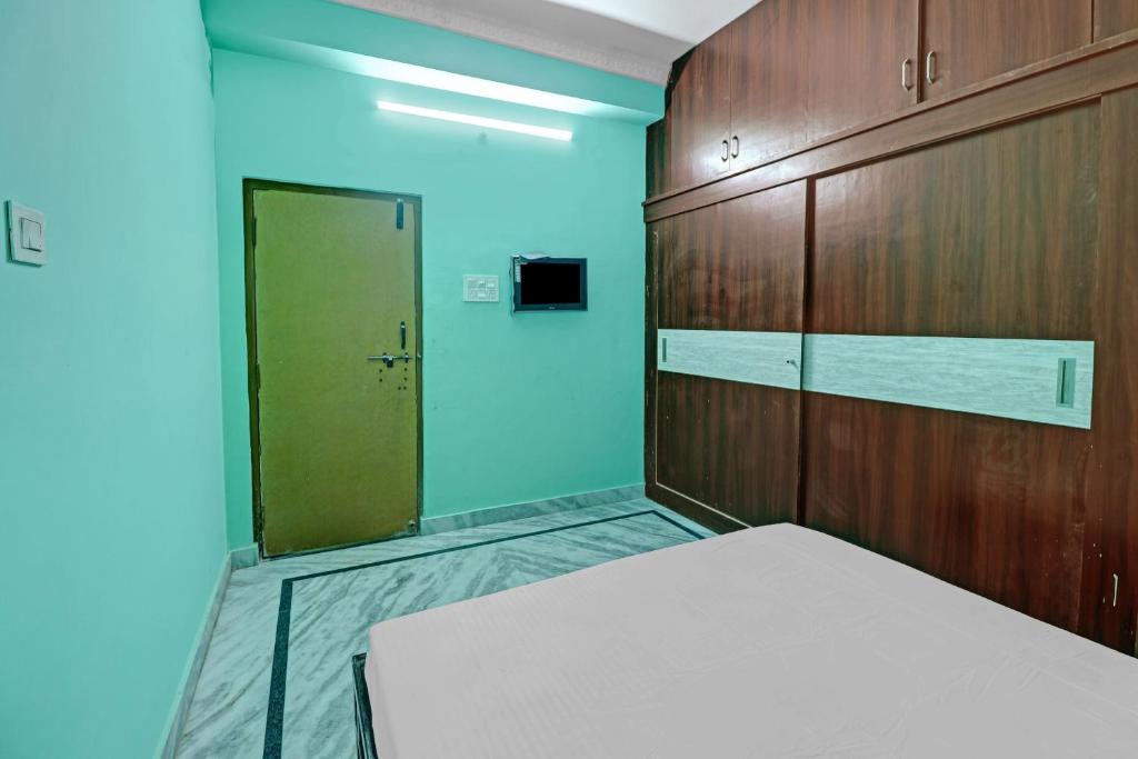 HOTEL RA GUEST HOUSE Book hourly Hotels With HourlyRooms.co.in 