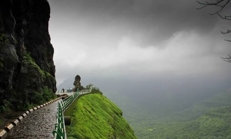 TOP 5 PANORAMIC PLACES TO GO ON A LONG RIDE FROM MUMBAI IN MONSOON.
