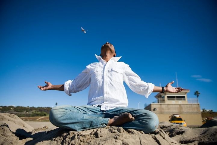 CAN TRAVELING HELP TO RELIEVE  STRESS?
